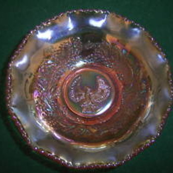 Piping Shrike Nappy Bowl in Marigold - Glassware