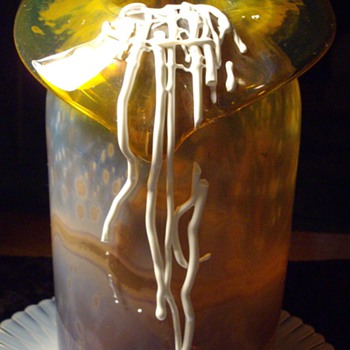 Experimental Art Glass Vase?????????