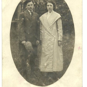 Postcard of John and Goldie Call