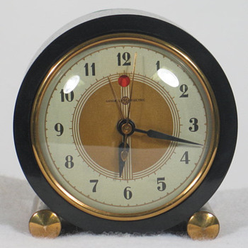 General Electric 7F72 'Heralder' Alarm Clock