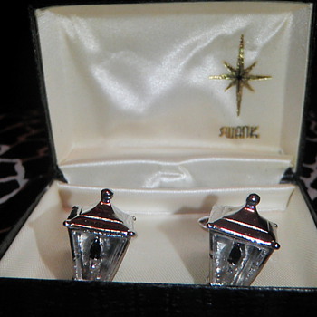 50's Vintage SWANK silver/glass antique-style STREET LAMP Cufflinks - Fine Jewelry