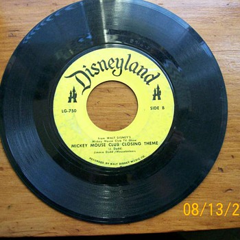 Look what I found Kerry in my 45's :-) These are just some of them  - Records