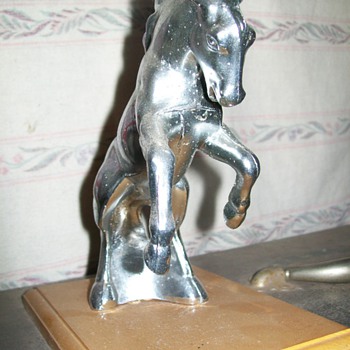 hood ornament ?