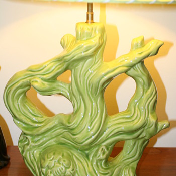 Green ceramic lamp