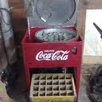 Vendo 23 Coke Machine