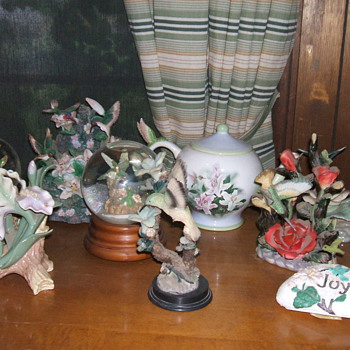  ATT. Sean,Some Of Her Hummingbirds - Animals