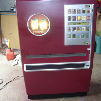 25 cent 1950s cigarette machine
