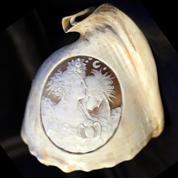 Victorian Conch Shell Woman, Goddess ? - Fine Jewelry