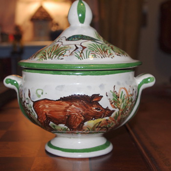 Faience? Old? New? Not sure, but I love this little piece I picked up at the Thrift Store!