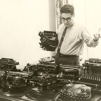 An early American typewriter collector, Paul Lippman - Office