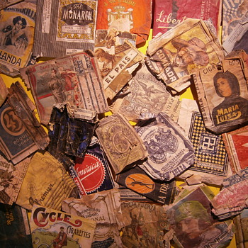 Old cigarettes. - Tobacciana