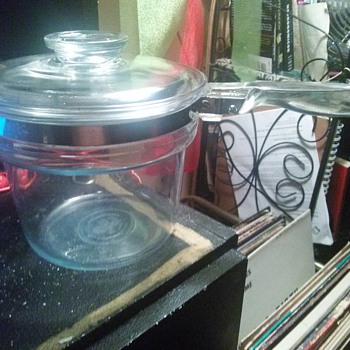 Pyrex cooking pot with residue from Goodwill hwy 96 - Kitchen