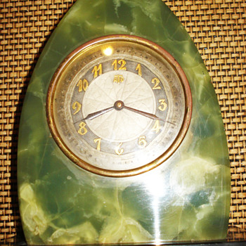 Green and Black Oynx, Original Leon Hatot ATO Art Deco Clock, 1930's - Art Deco