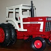 1972 Ertl International 1466 with plow