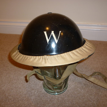 WWII British Wardens steel helmet with original carrier - Military and Wartime