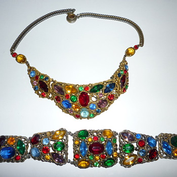 Demi-Parure rhinestone necklace and bracelet - Costume Jewelry