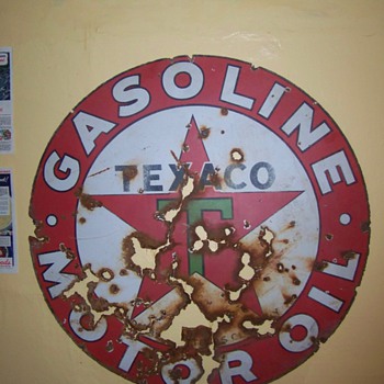 texaco sign