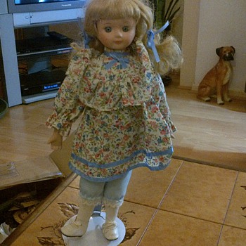 Porcelain doll - Dolls