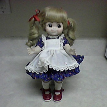 GOOGLE EYED DOLL - Dolls
