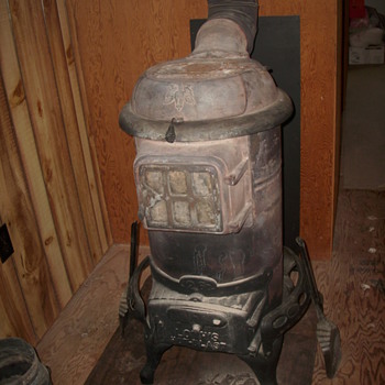 W.J Loth Wood Stove - Kitchen