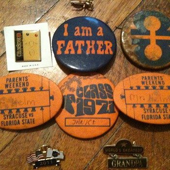  70s Pins LOT
