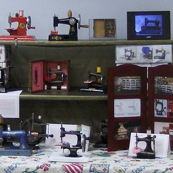 Display of a few Toy and Miniature Sewing Machines