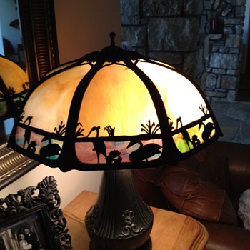 Unmarked Geese & Heron Slag Glass Lamp - Lamps