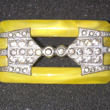 Art Deco Pin - Costume Jewelry