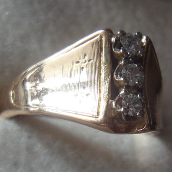 My grandmother's 14K diamond ring  - Fine Jewelry