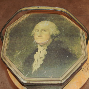 Loose-Wiles bisquit tin/GeorgeWashington - Folk Art