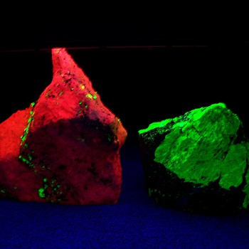 Calcite Willemite Franklinite minor Hardystonite NJ Fluorecent minerals