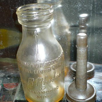 jay b rhodes quart oil bottle - Petroliana