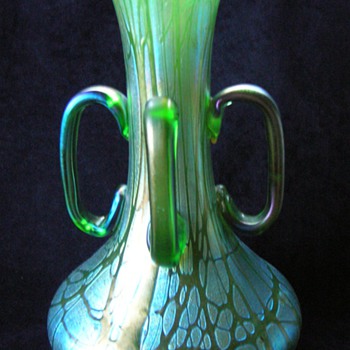 Stunning Handled Vase - Art Glass