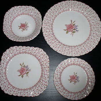 New treasures found - China and Dinnerware