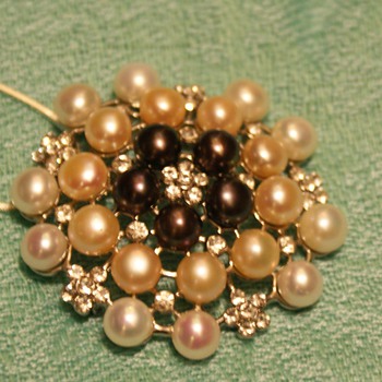 Pendant/brooch - Does anyone know who made this?