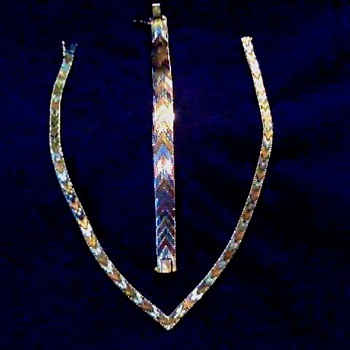 Italian Silver Necklace and Matching Bracelet / Bi-Color Chevron Pattern / Circa 20th Century - Fine Jewelry