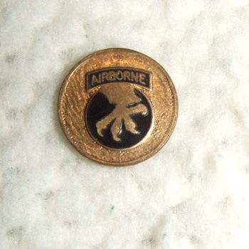 WW2 enamel unit insignia