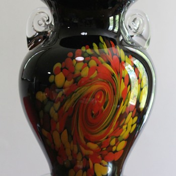 A majestic vase from Kamei Japan - Art Glass