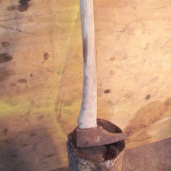 unidentified hand tool - Tools and Hardware