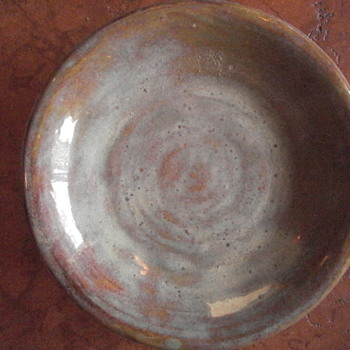 pottery stamped AGL - Art Pottery