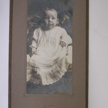 Swastika Marked Paper Photo Frame