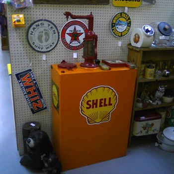 Oil pumper. - Petroliana