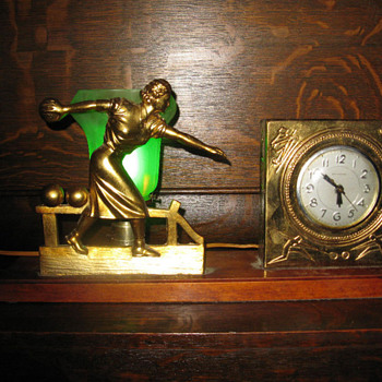 Art Deco Lady Bowler Clock/Lamp 