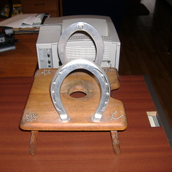 Can anyone identify this item? - Furniture