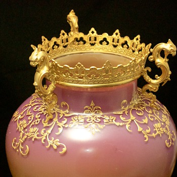 ... the Majestic ... - Art Glass