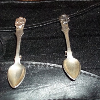 USN SPOON PINS