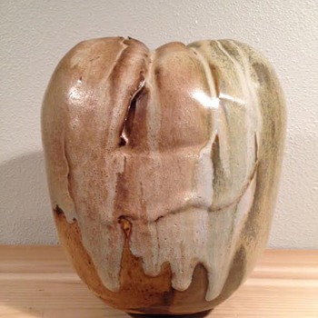 Beautiful Art Pottery - Art Pottery