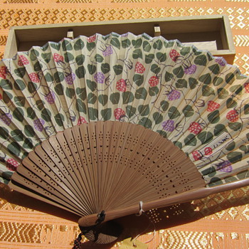 Silk Fan - Accessories
