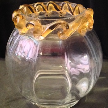 Glass vase with Amber rigaree - Art Glass