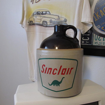Sinclair Stoneware Jug.